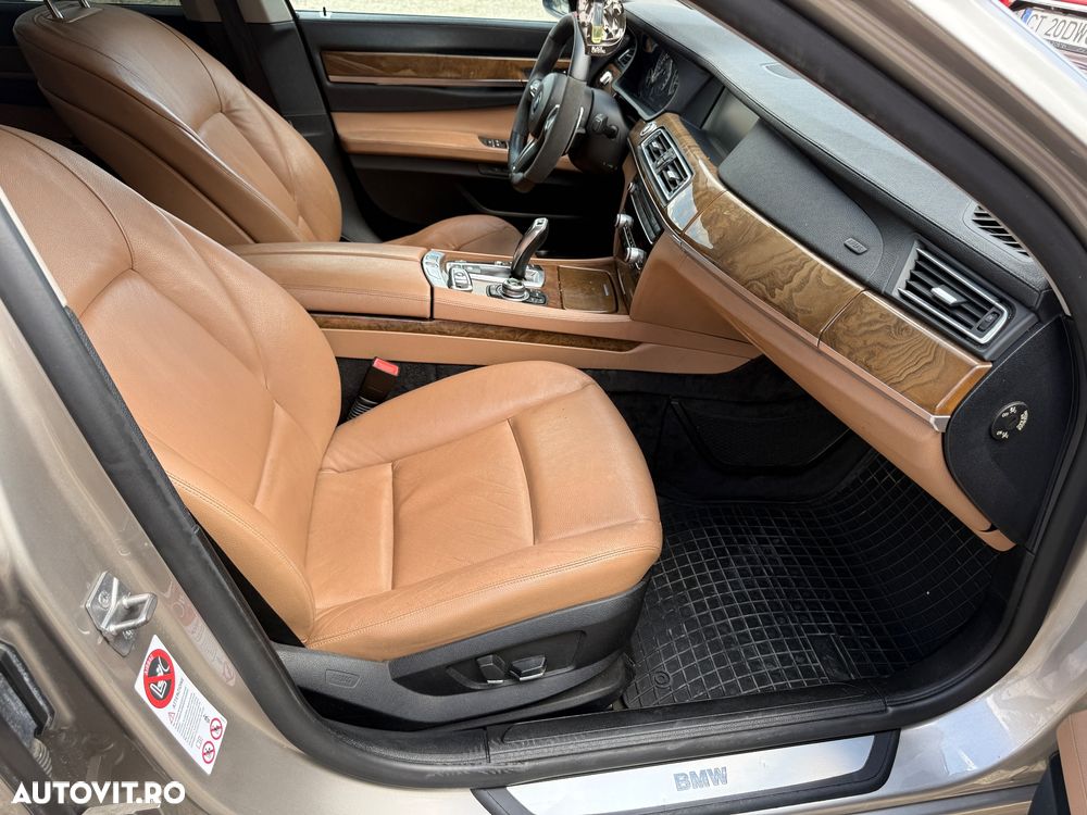BMW Seria 7 730d Blue Performance - 6