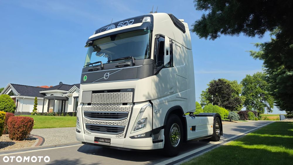 Volvo ///FH///500///2023///JEDYNE  311 TYŚ KM///1 TURBINA///KLIMATYZACJA POSTOJOWA///ZABUDOWY MIĘDZYOSIOWE/// VIRTUAL COCPIT///TABLET///KAMERA///STAN  BARDZO DOBRY - 11