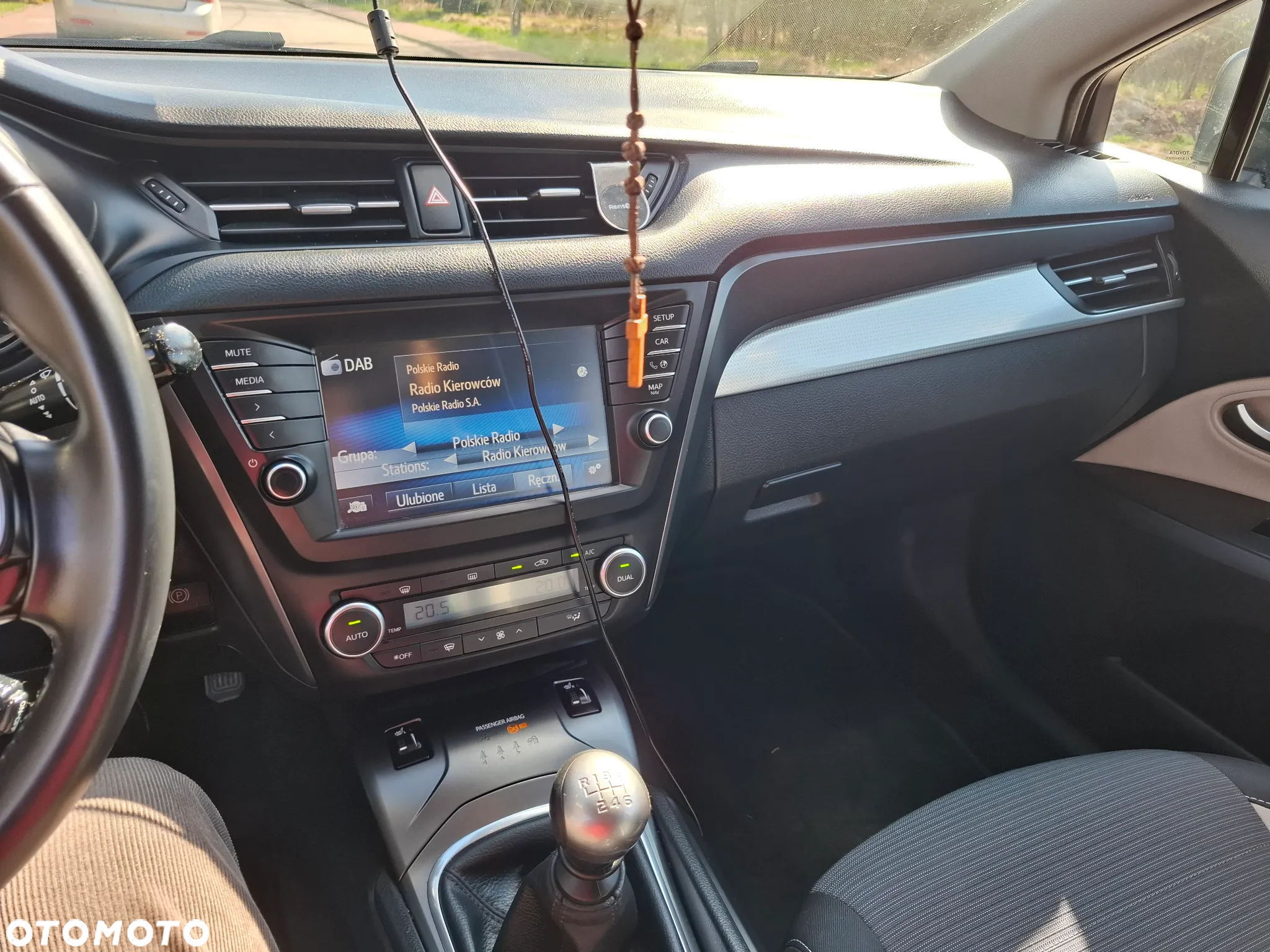 Toyota Avensis Combi 1.8 Edition - 8