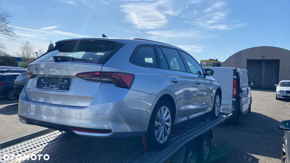 Skoda Octavia 2.0 TDI DSG Selection - 3
