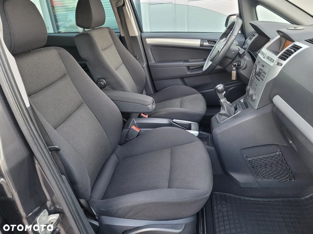 Opel Zafira 1.8 Sport - 28