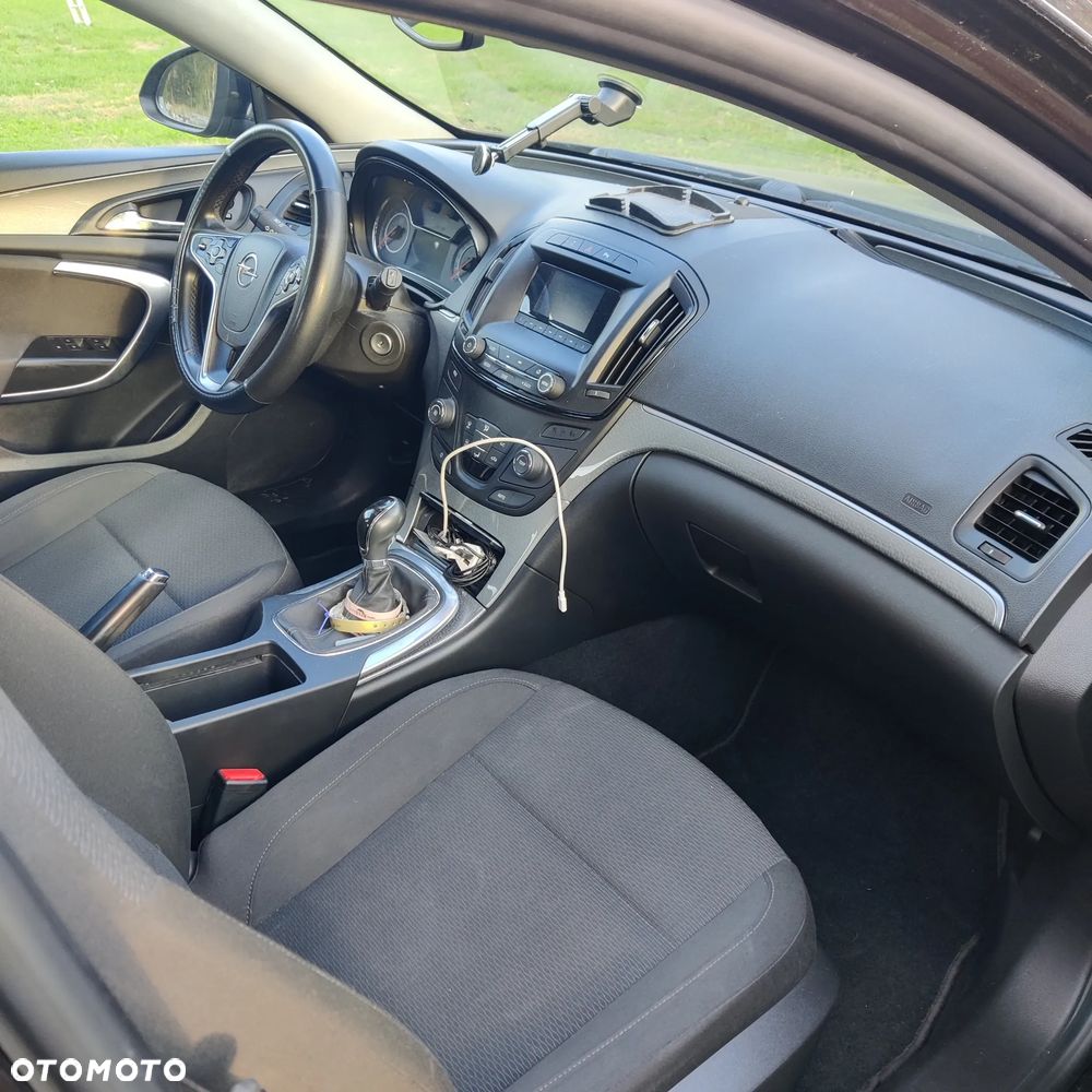 Opel Insignia - 8