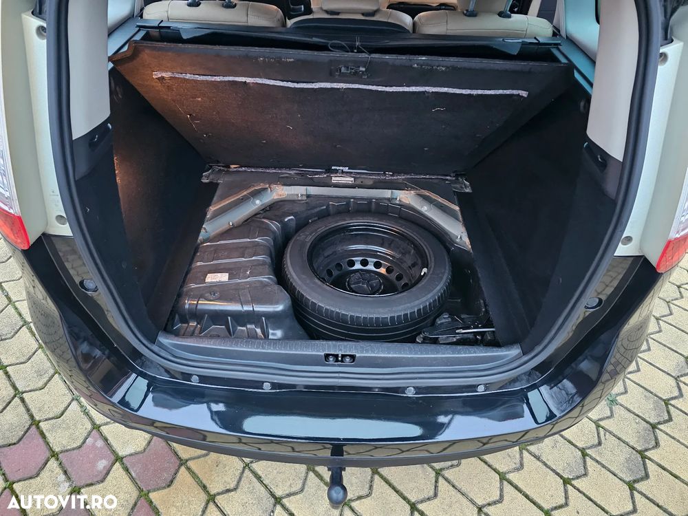 Renault Grand Scenic ENERGY dCi 130 Start & Stop Bose Edition - 18