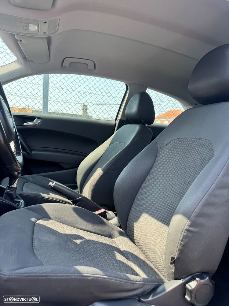 Audi A1 1.6 TDI Attraction - 8