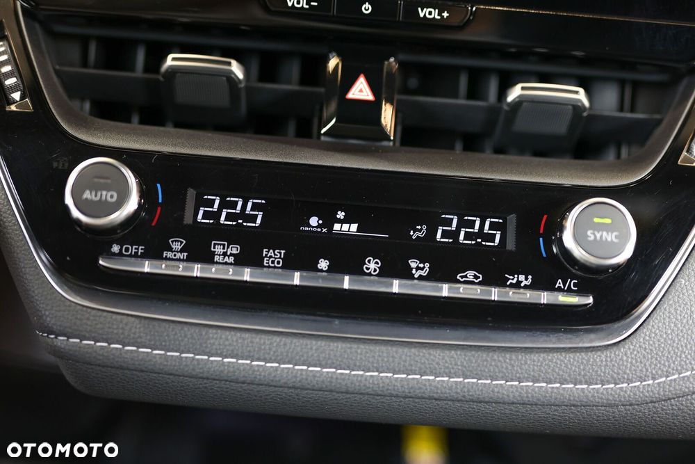 Toyota Corolla 2.0 Hybrid Style - 33