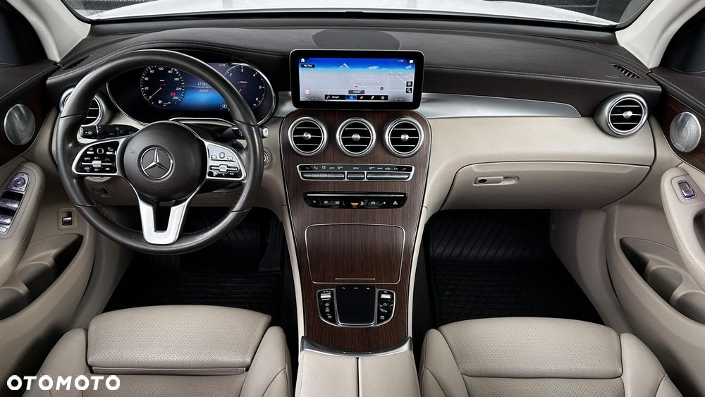 Mercedes-Benz GLC 220 d 4-Matic - 23