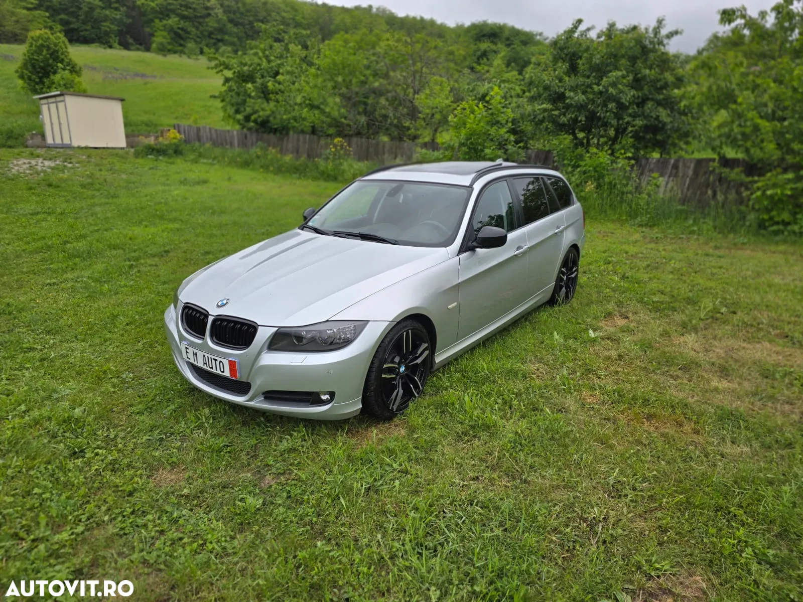 BMW Seria 3 320d DPF Touring Aut. - 12