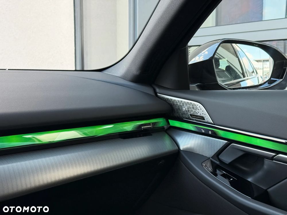 BMW Seria 5 520d xDrive - 18