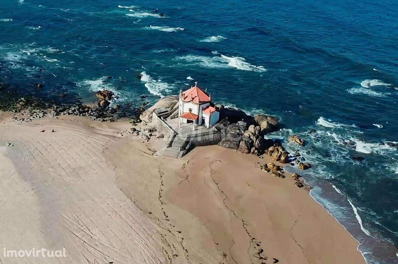 Moradia T3 junto á Praia do Sr.da Pedra com garagem e suíte em VN.G... - Grande imagem: 5/44