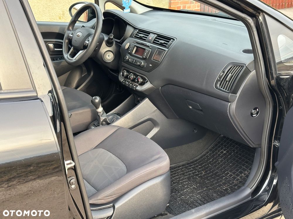 Kia Rio - 15