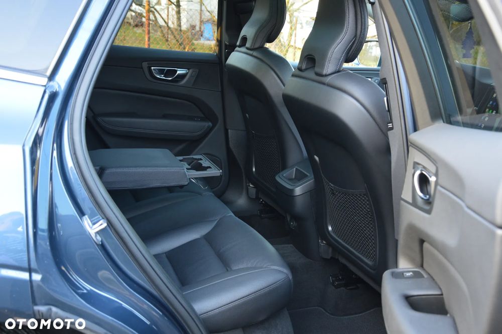 Volvo XC 60 B5 B Geartronic Momentum Pro - 13