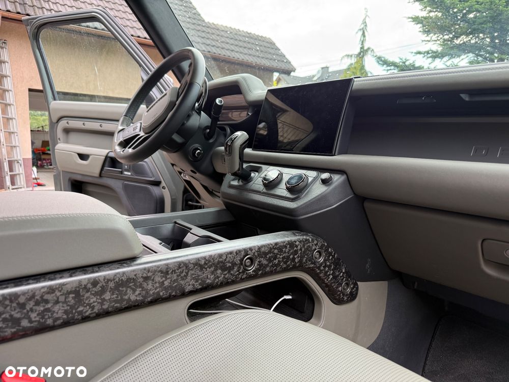 Land Rover Defender 4.4 P635 V8 mHEV Octa Edition One - 18