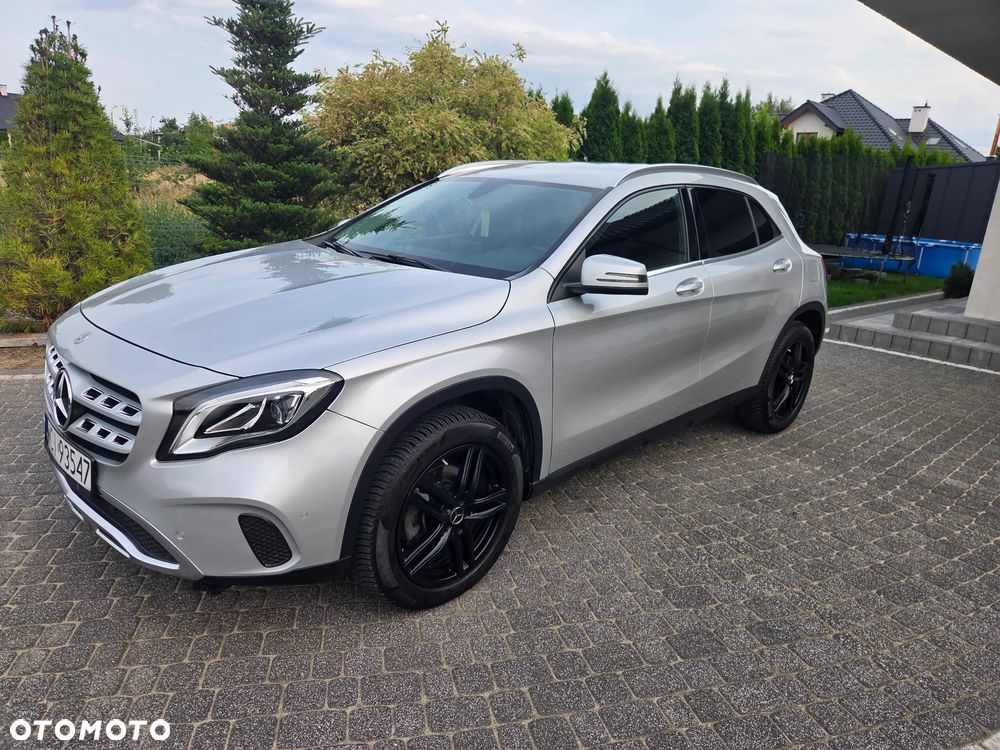 Mercedes-Benz GLA 220 d 4-Matic - 25