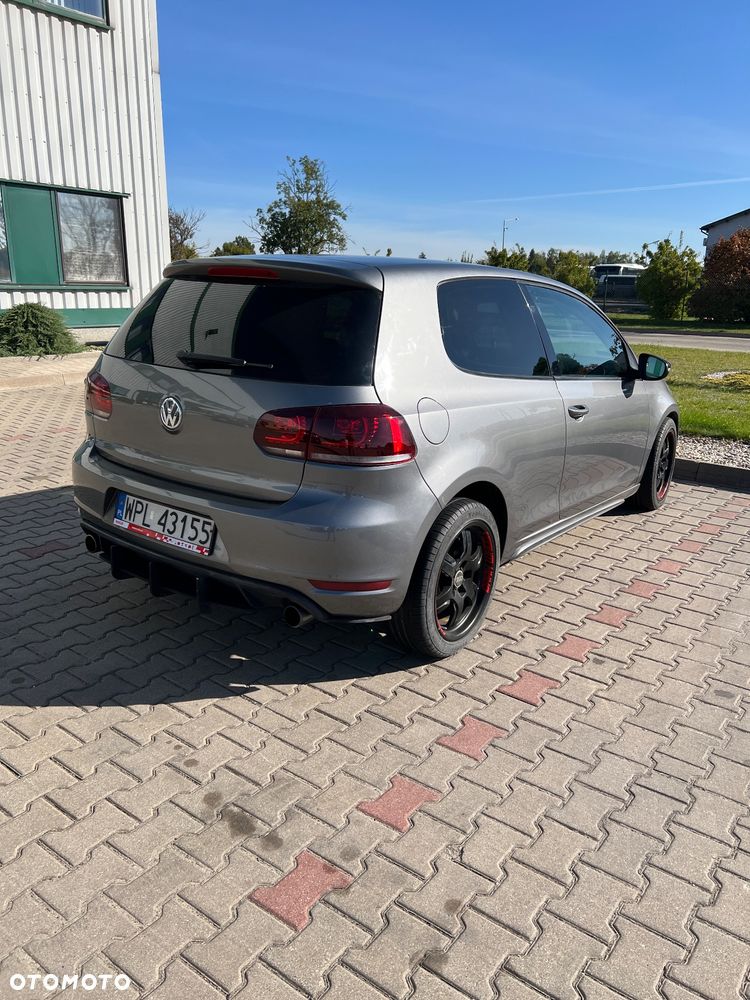 Volkswagen Golf - 3