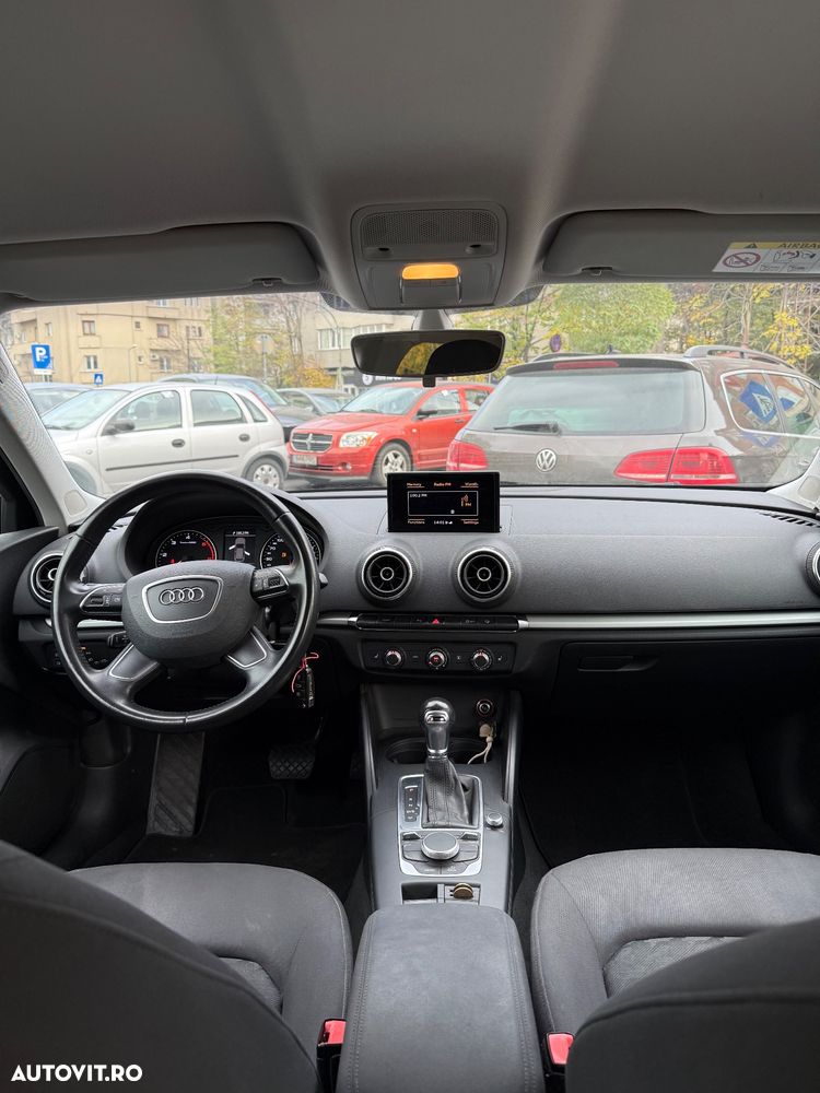 Audi A3 Sportback 2.0 TDI Stronic Attraction - 9
