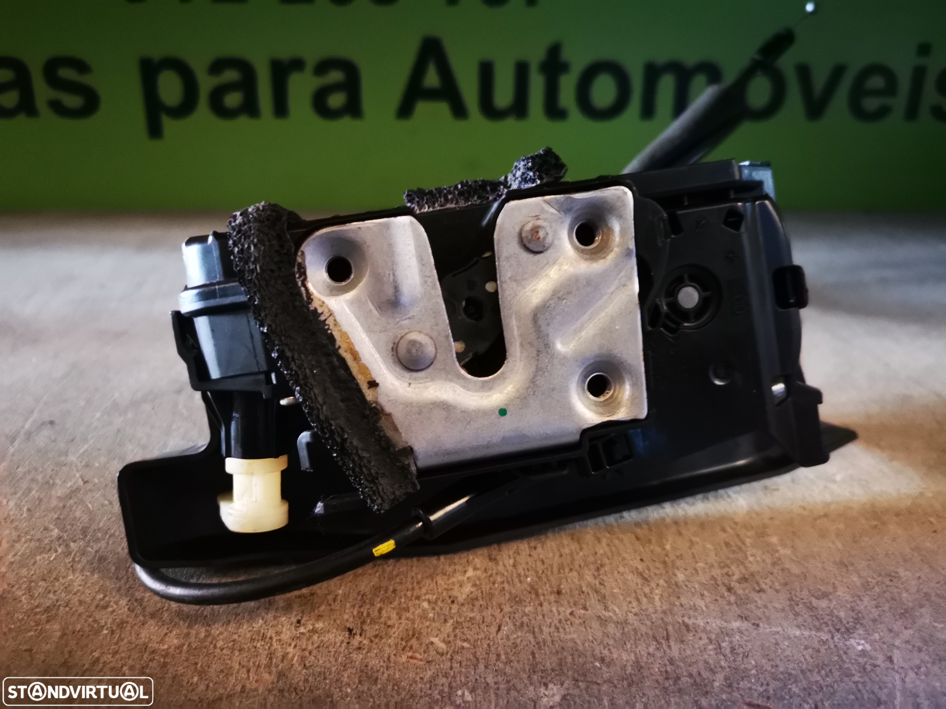 RENAULT TRAFIC / VIVARO FECHADURA FRENTE ESQUERDA - F126 - 4