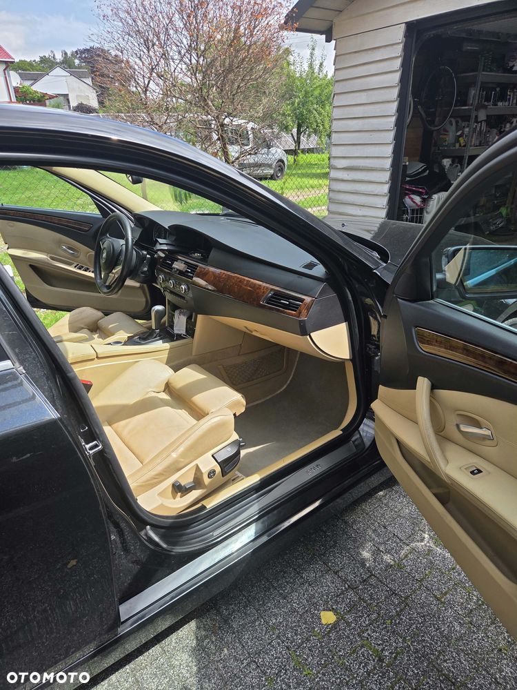 BMW Seria 5 520d - 8