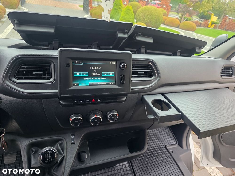Nissan NV400 - 15