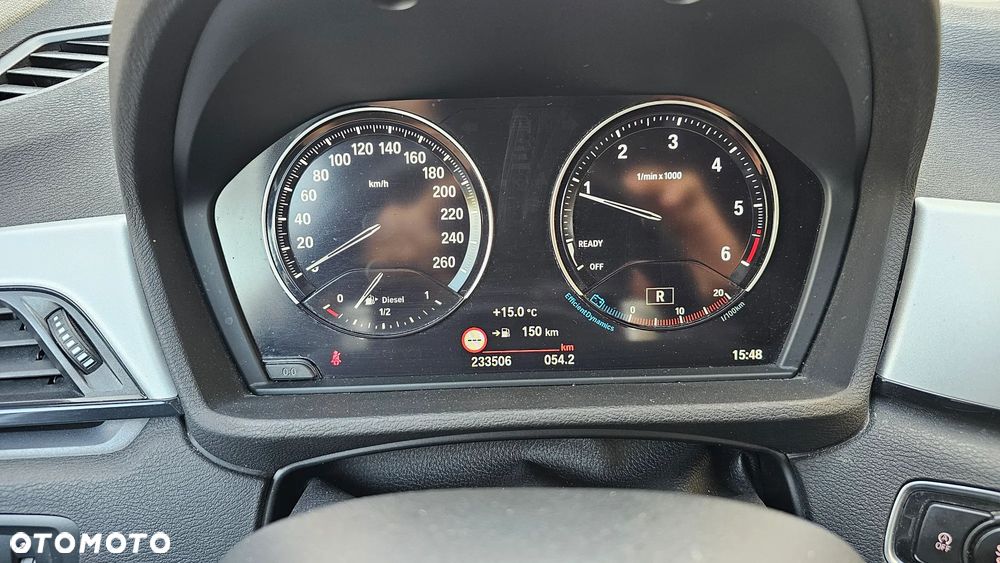 BMW X1 sDrive18d xLine - 36