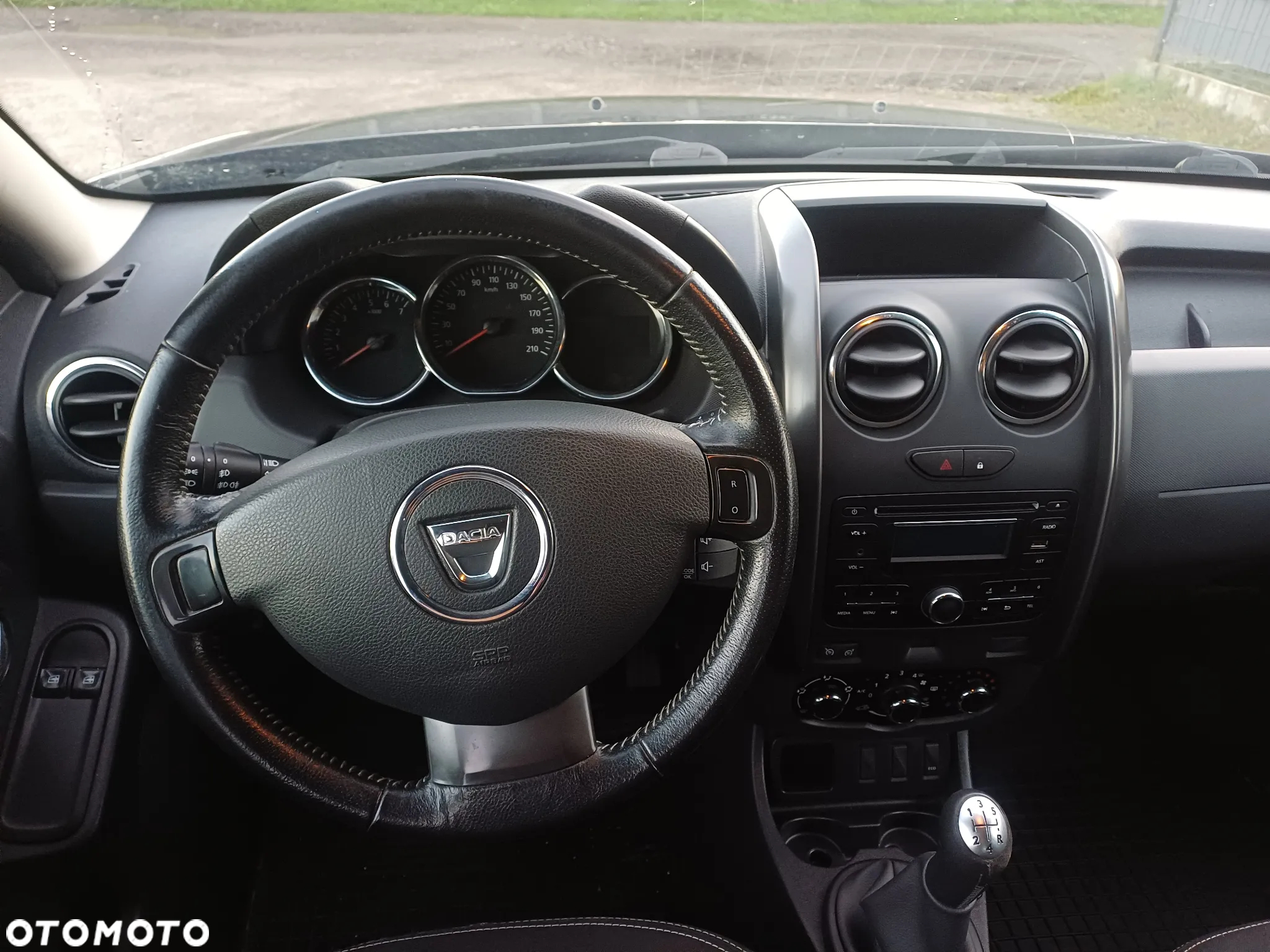 Dacia Duster 1.6 16V 4x2 Laureate - 22