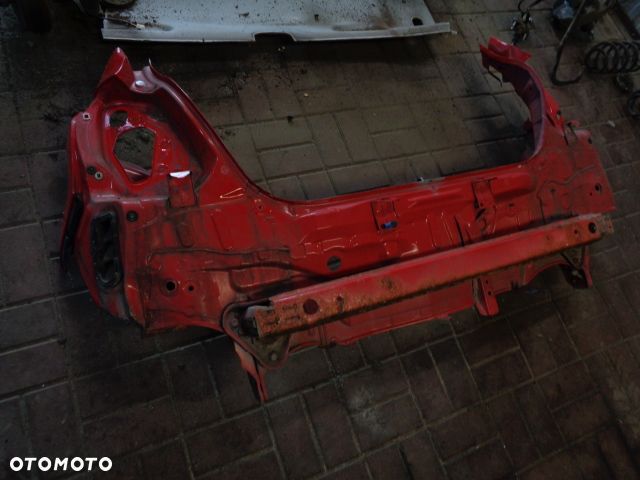 PAS TYLNY TOYOTA YARIS II 06-12 - 2
