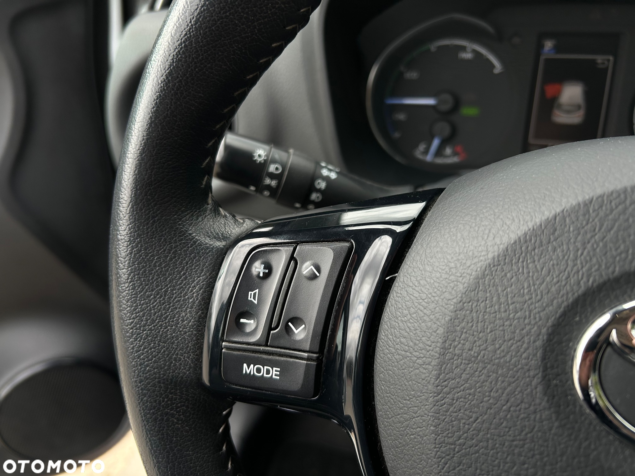 Toyota Yaris Hybrid 1.5 VVT-i Comfort - 16