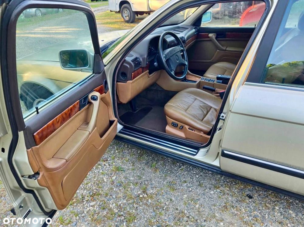 BMW Seria 7 750iL - 5