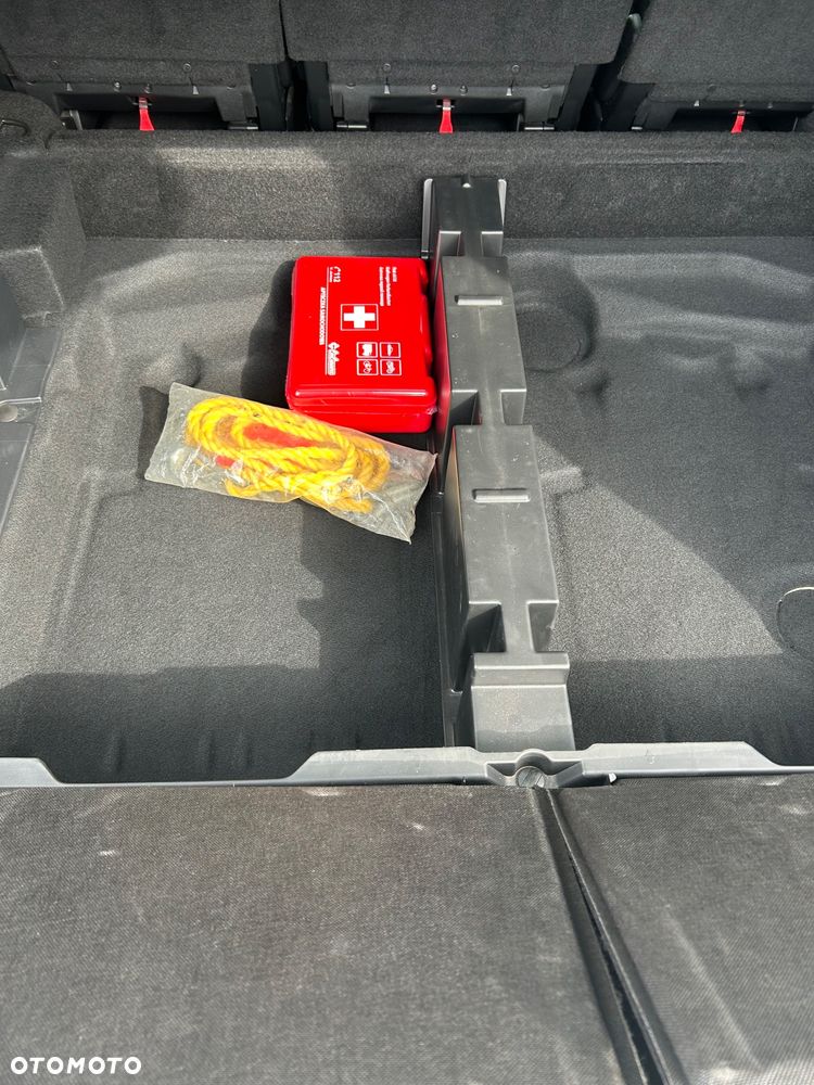 Citroën C4 Grand Picasso 1.6 THP Shine S&S EAT6 - 25