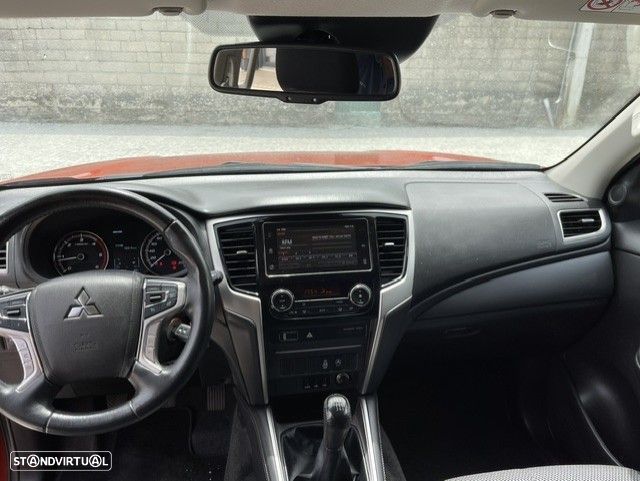 Mitsubishi L200 2.3 DI-D CD Invite Strakar Look 4WD - 6