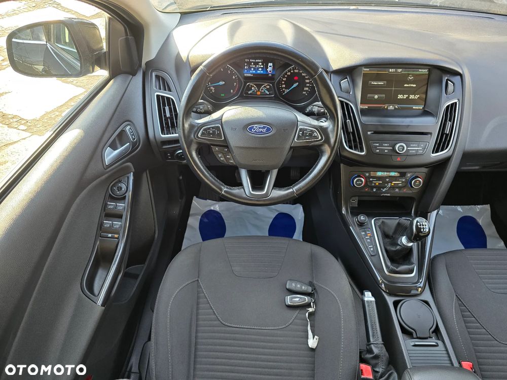 Ford Focus 1.0 EcoBoost STart-Stopp-System TITANIUM - 26