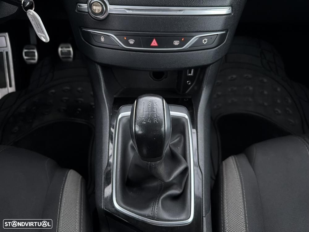 Peugeot 308 SW 1.6 BlueHDi Allure J18 - 25