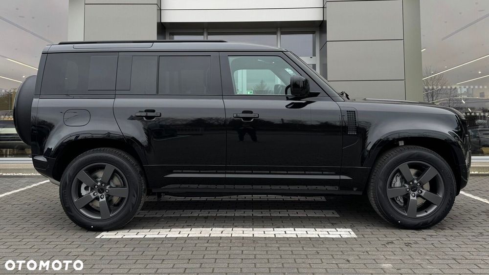 Land Rover Defender - 3