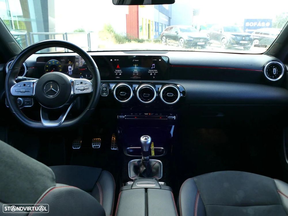 Mercedes-Benz A 180 d AMG Line - 37