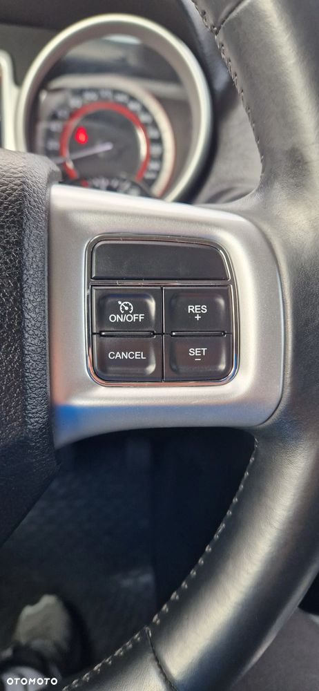 Fiat Freemont 2.0 Multijet Lounge AWD - 24