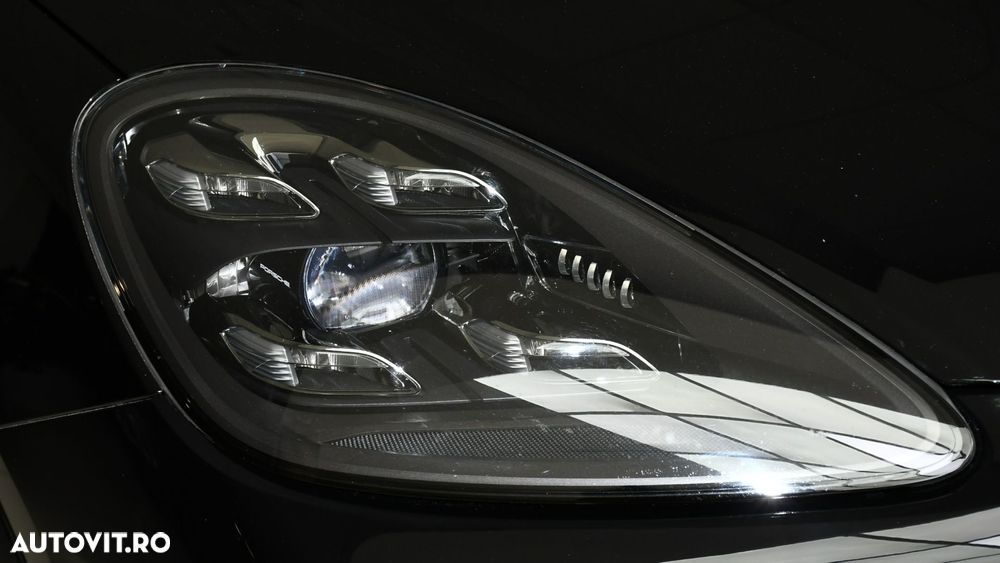 Porsche Cayenne E-Hybrid Tiptronic S Platinum Edition - 19