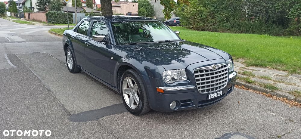 Chrysler 300C - 16