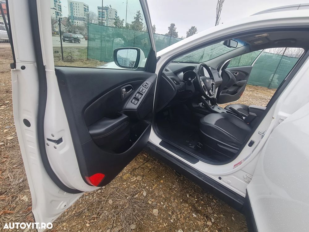 Hyundai ix35 2.0 CRDI 4WD Automatik Style - 23