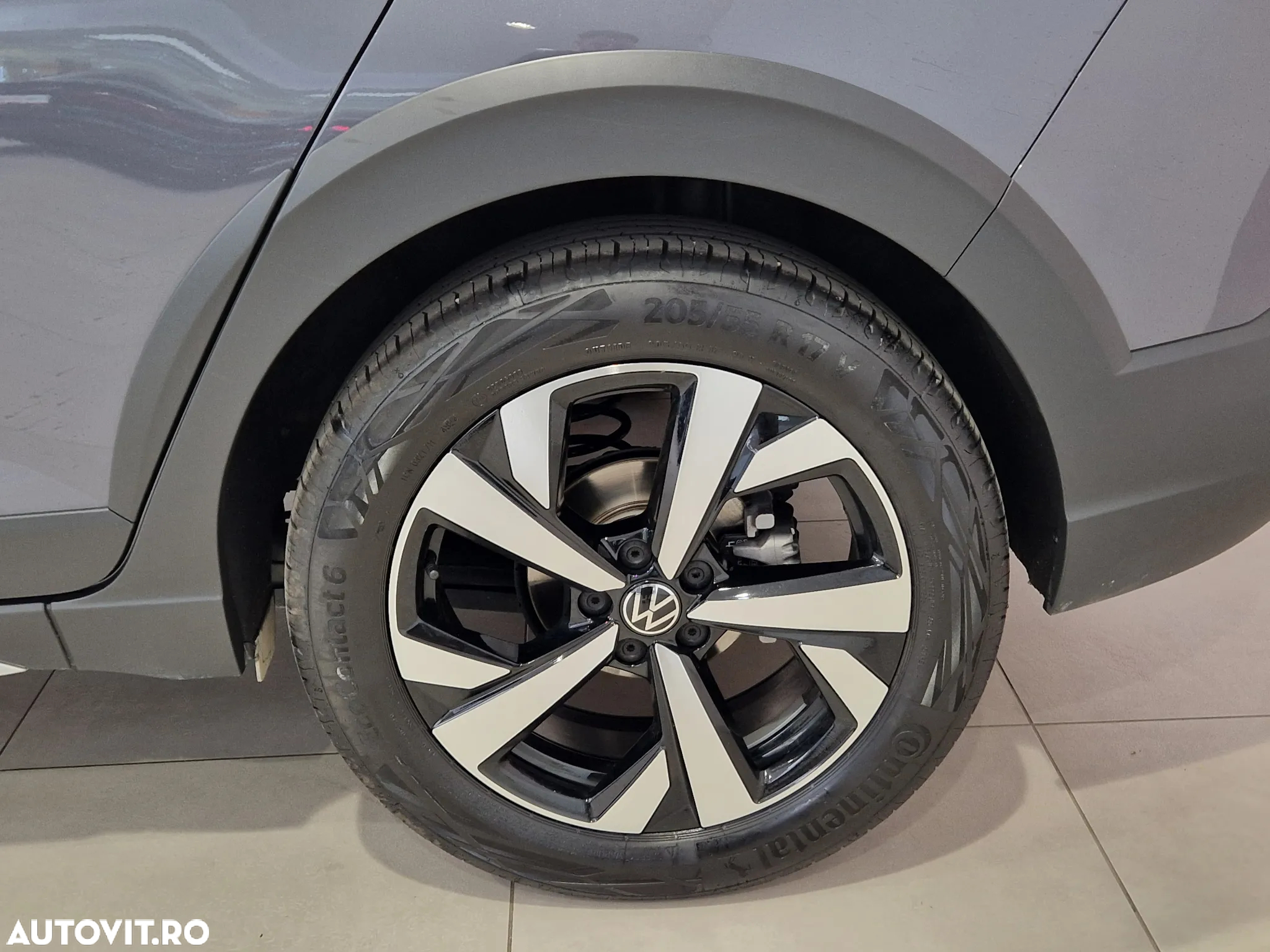 Volkswagen Taigo 1.0 TSI DSG Advanced - 10