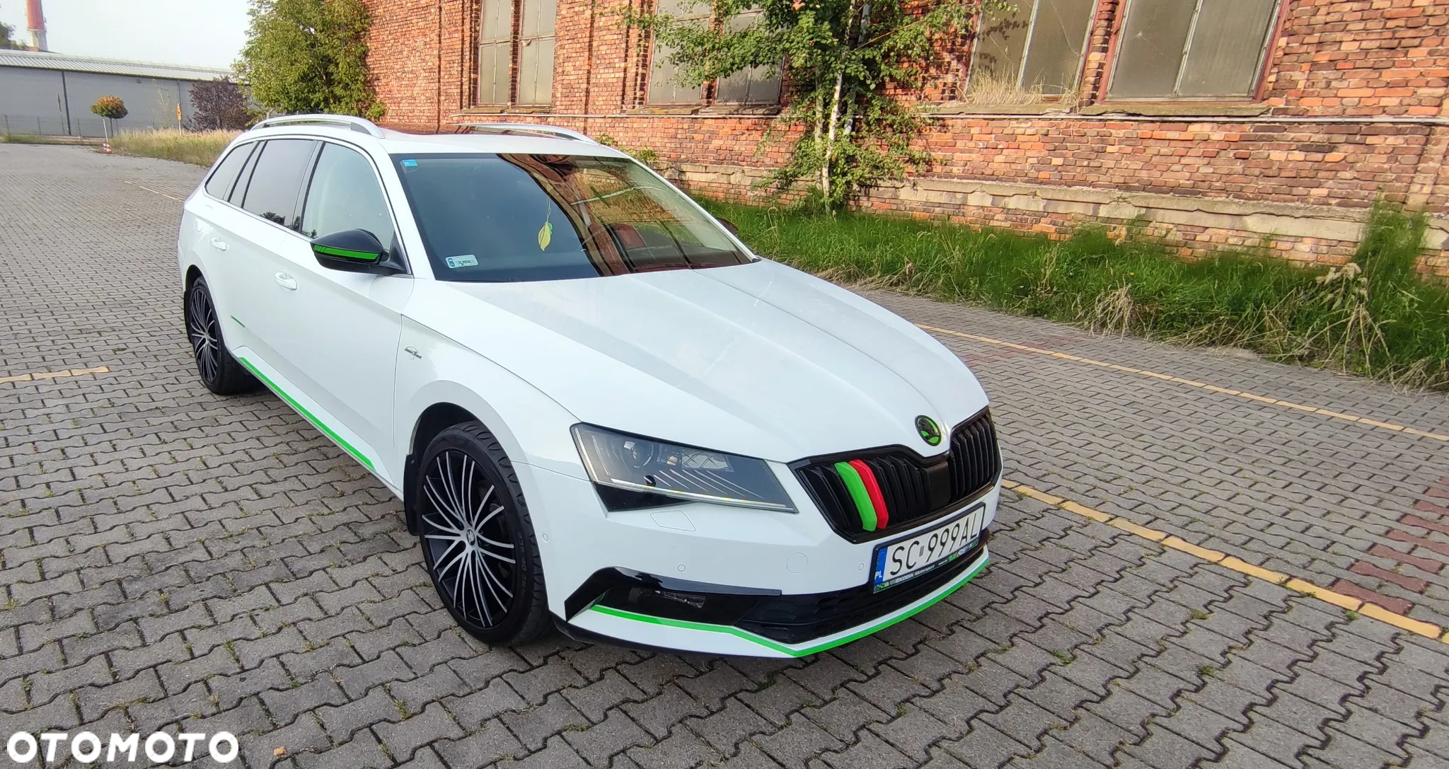 Skoda Superb 2.0 TDI 4x4 L&K DSG - 7