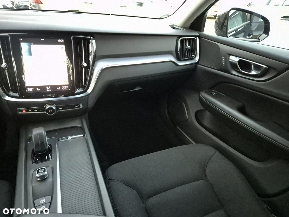 Volvo V60 B4 D Geartronic Momentum Pro - 27