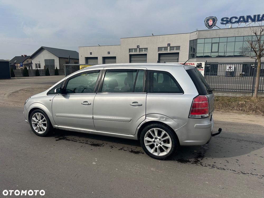 Opel Zafira 1.9 CDTI Navi - 10