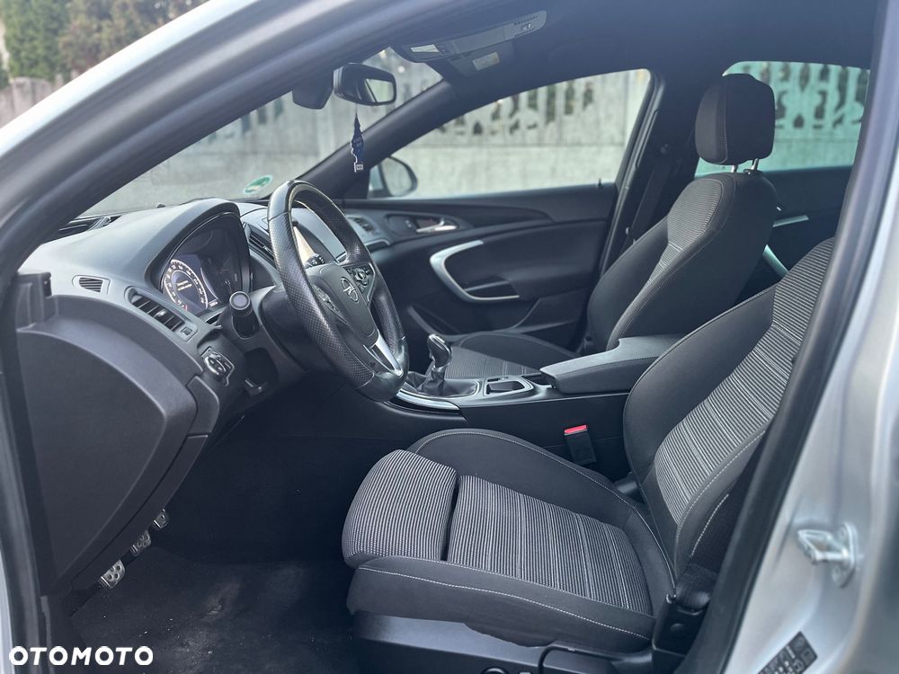 Opel Insignia - 18