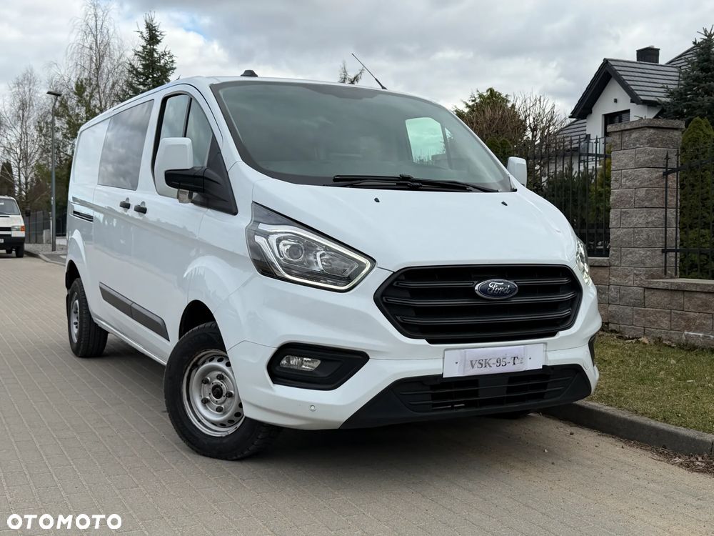 Ford CUSTOM DŁUGI 6 OSÓB - 26
