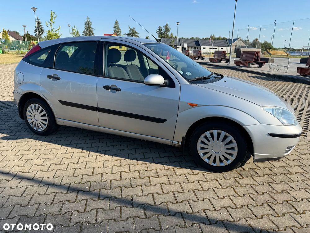 Ford Focus 1.6 Trend - 6