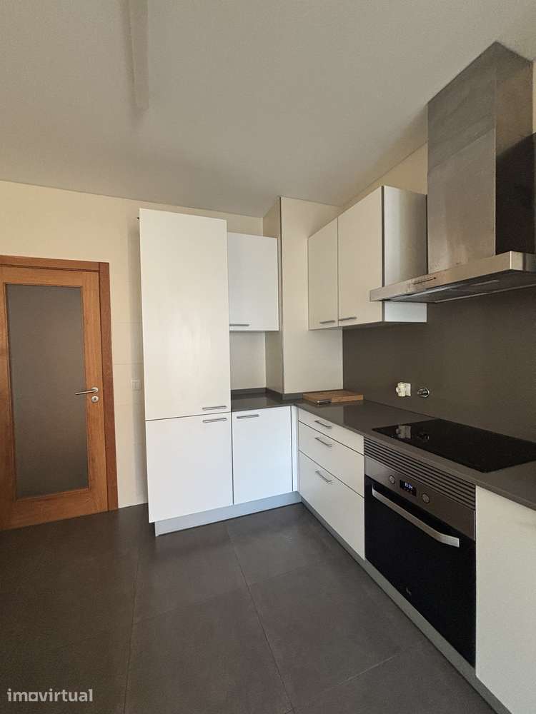 Apartamento T3 no cais da fonte nova - Grande imagem: 5/17
