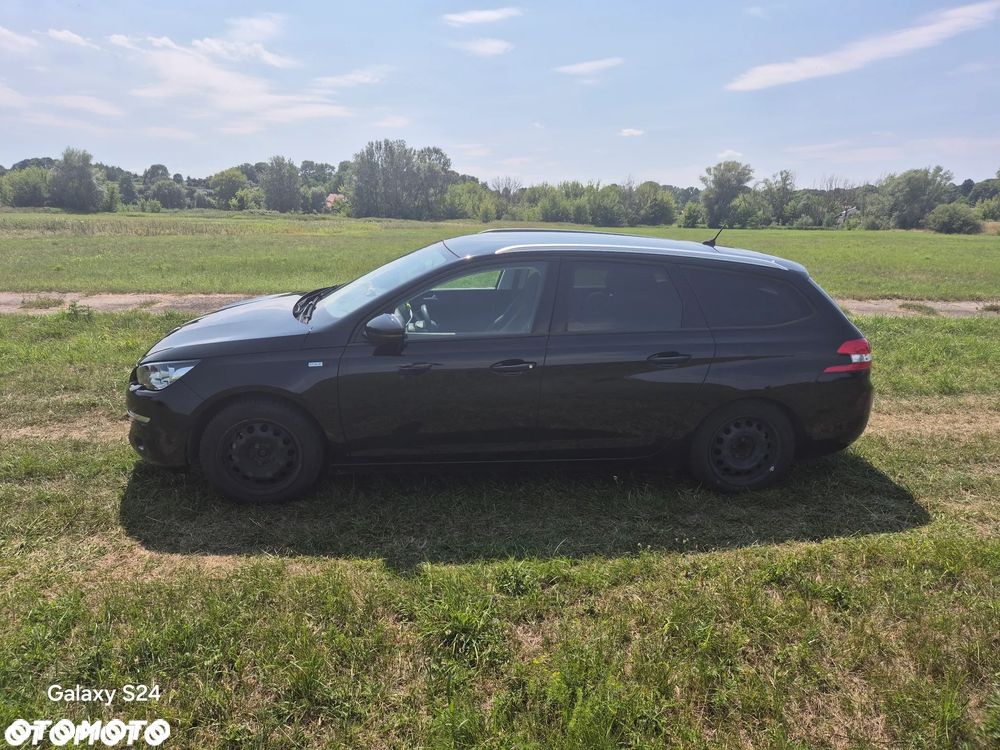 Peugeot 308 1.2 PureTech Style S&S - 4