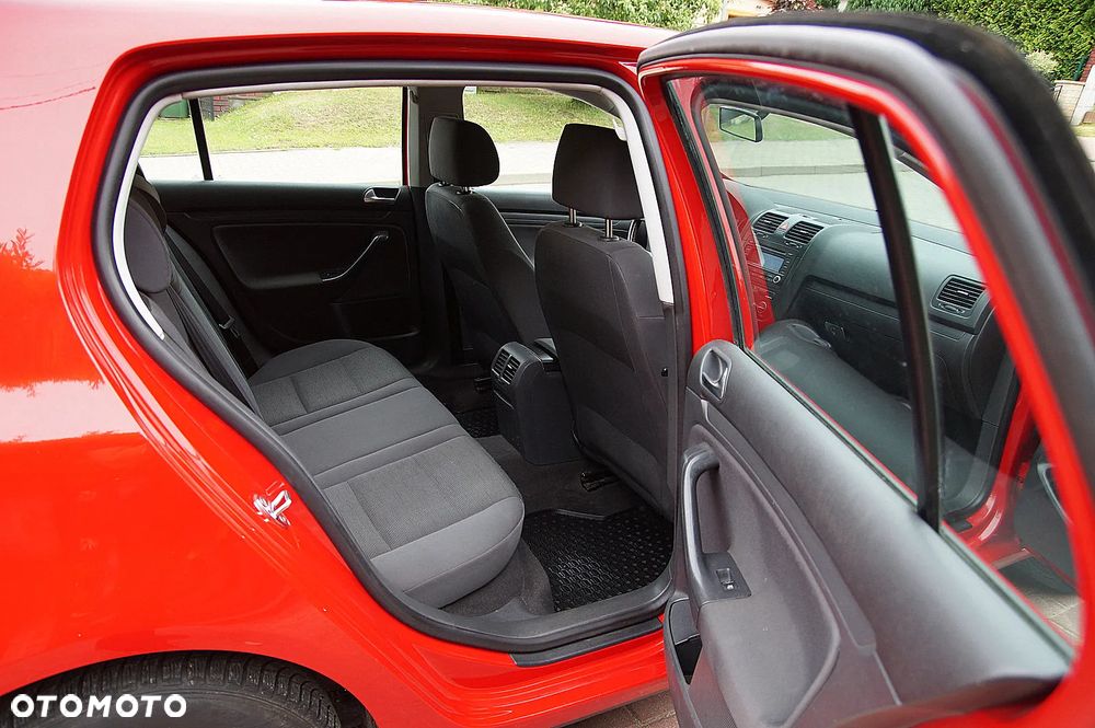Volkswagen Golf 1.6 Comfortline - 15