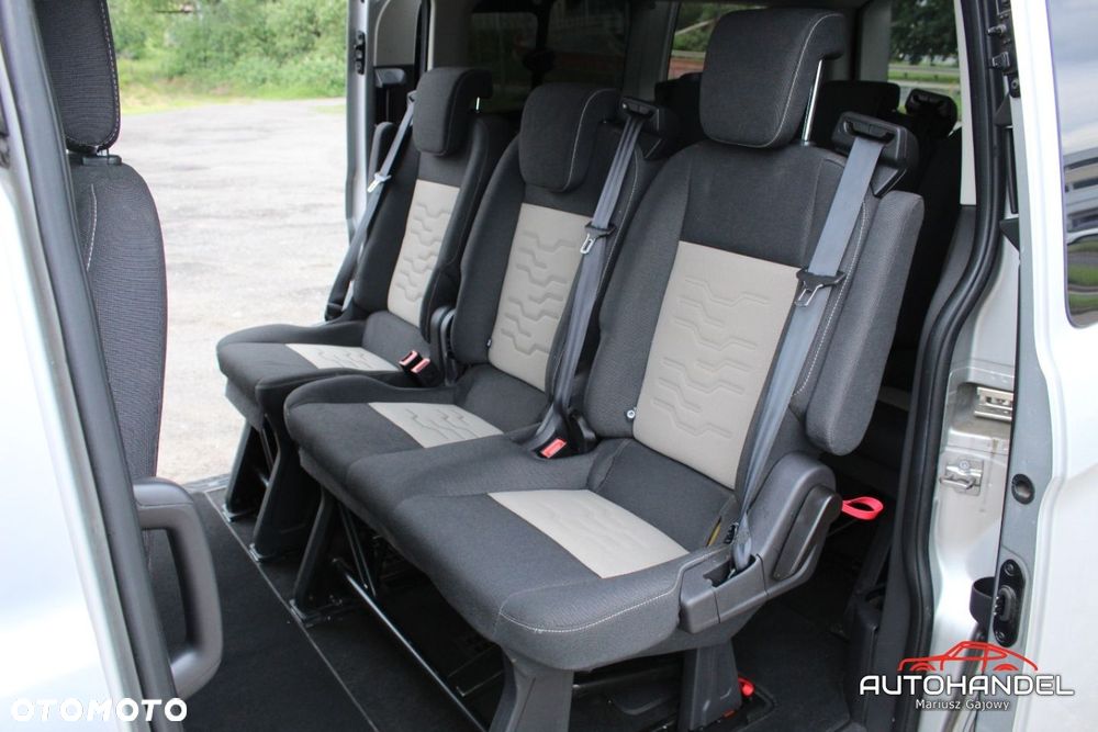 Ford Tourneo Custom - 9