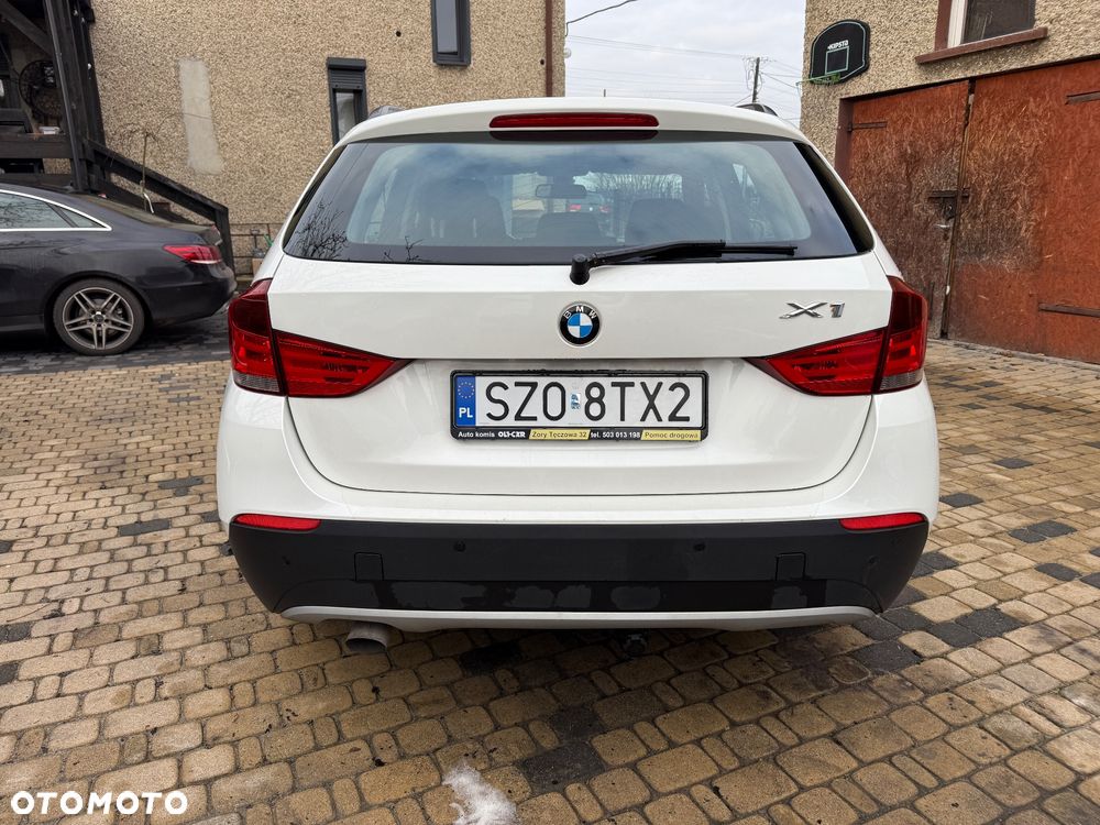 BMW X1 sDrive18d xLine - 10