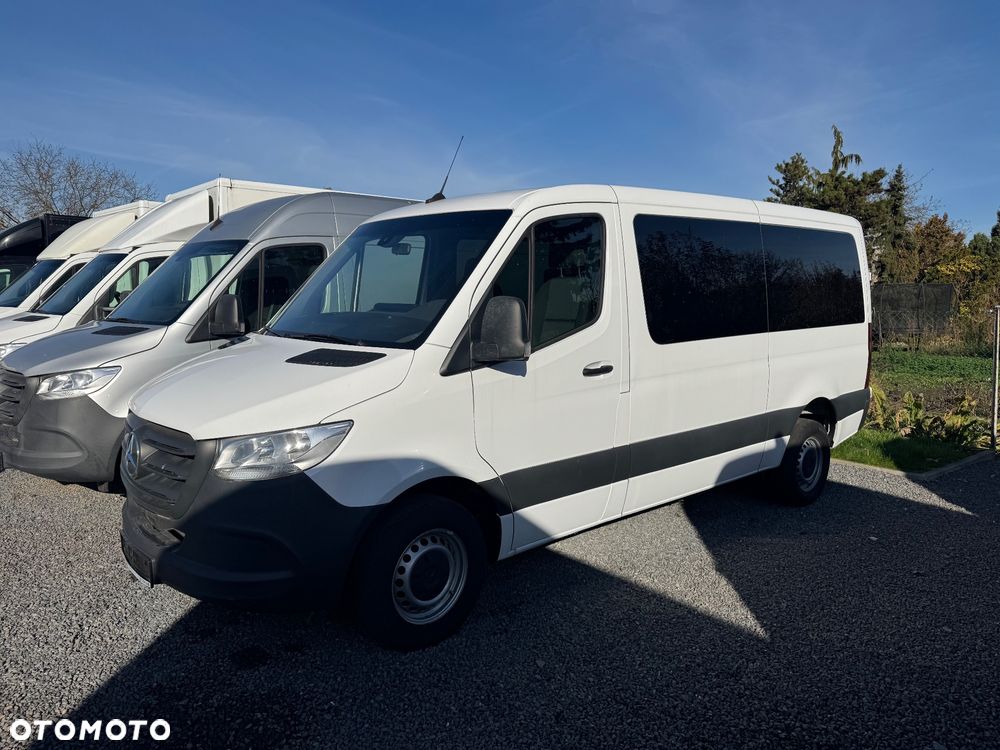 Mercedes-Benz Sprinter Standard BASE 907.233 - 1